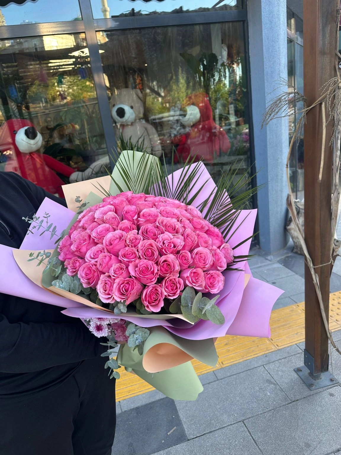 Premium Pink Rose Elegance Bouquet