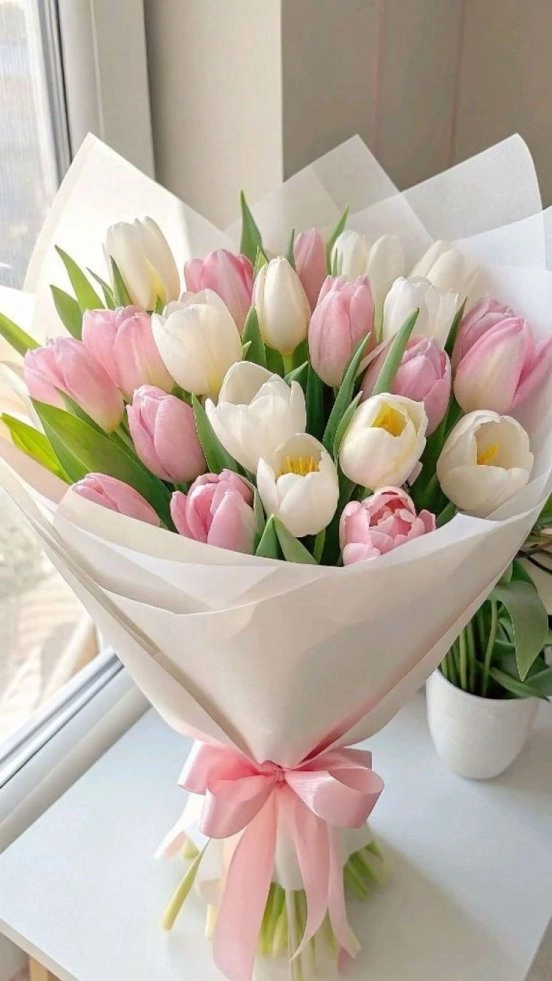 Tulipé Soft Elegance Bouquet